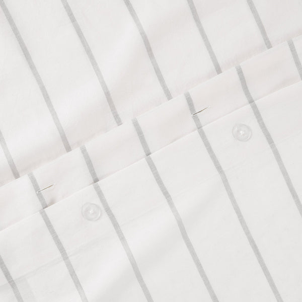 Texture Detail Of Linen Eucalyptus Duvet Set In Glacier Stripe