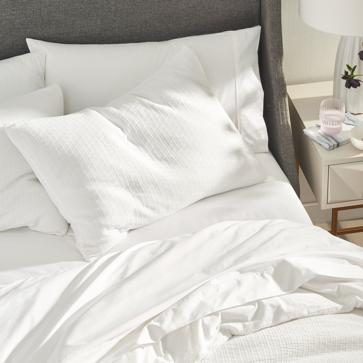 organic crinkle matelasse duvet set white lifestyle 3