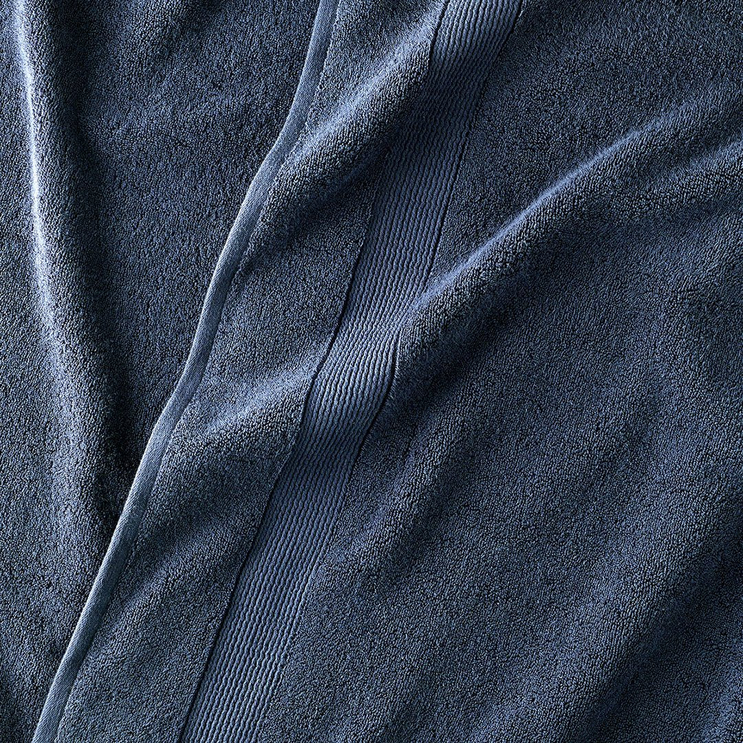 classic navy blue organic cotton 650 GSM bath towels detail
