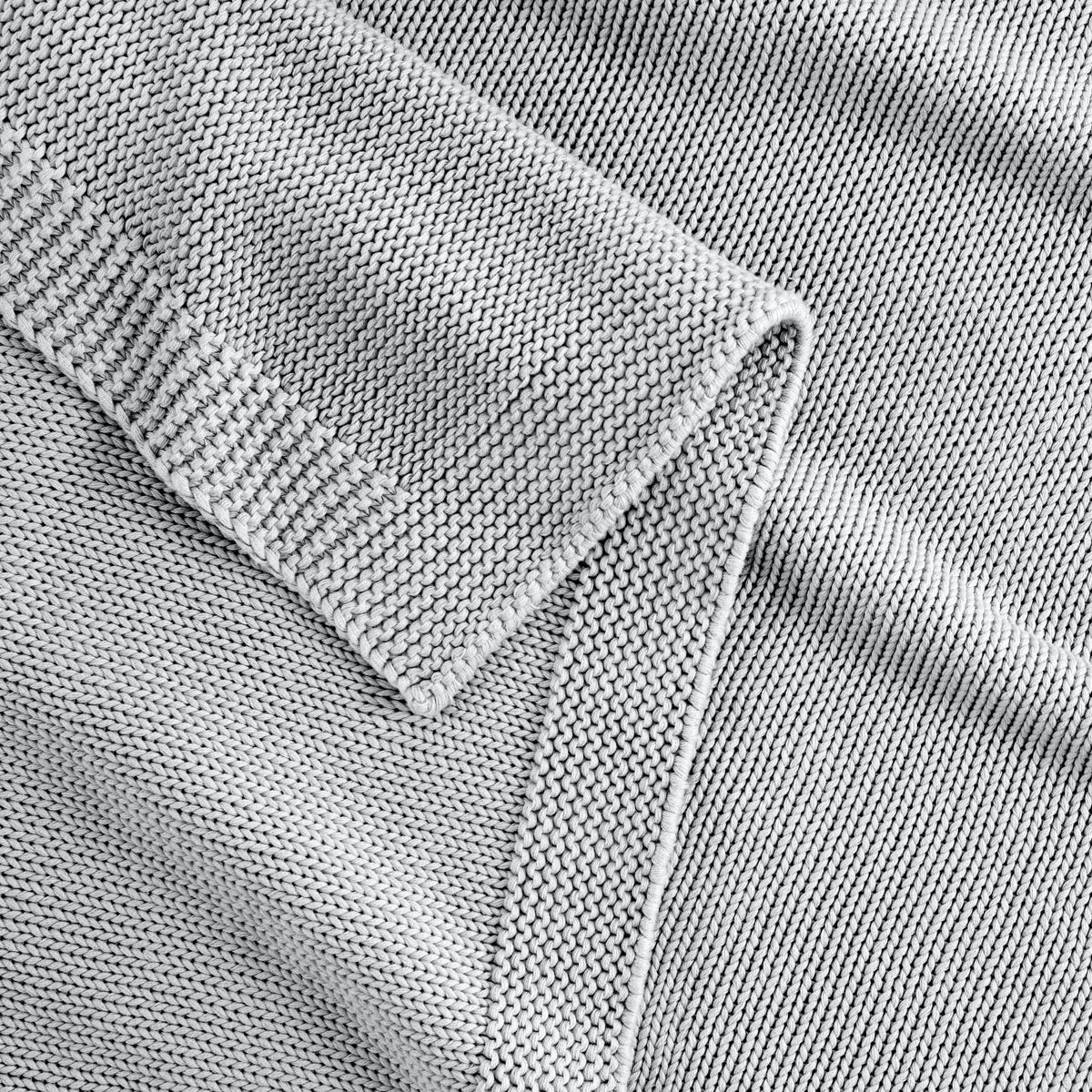 Detail Of Organic Cotton Chunky Knit Throw In Light Gray