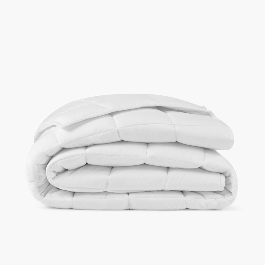 white linen eucalyptus box quilt blanket