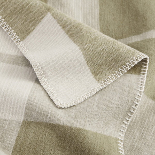 organic cotton wool throw blanket green tartan plaid detail
