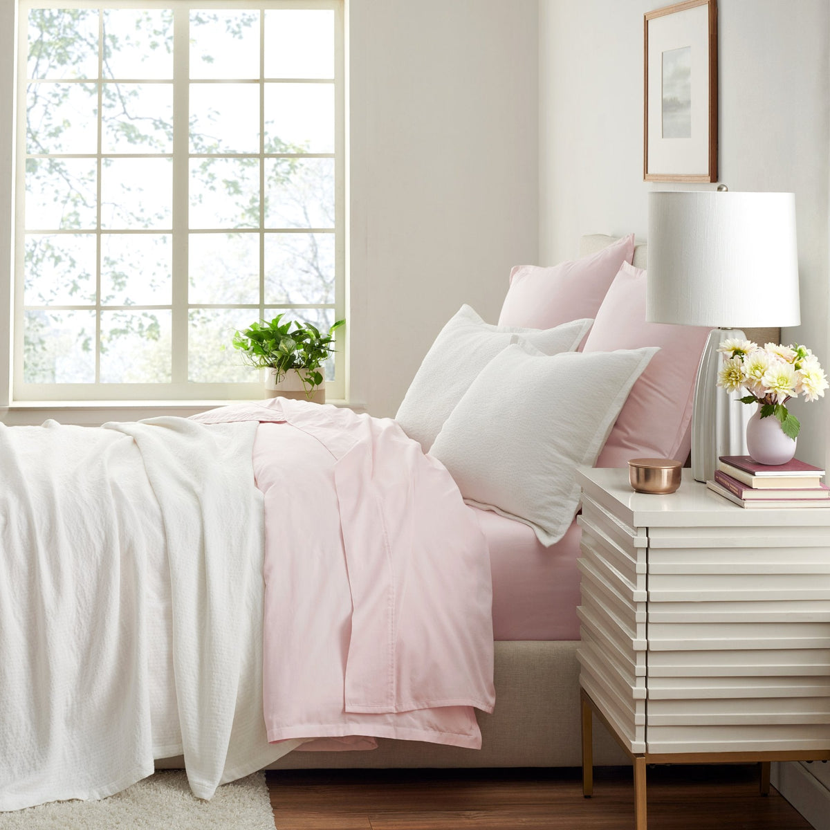 organic matelasse sham set white lifestyle